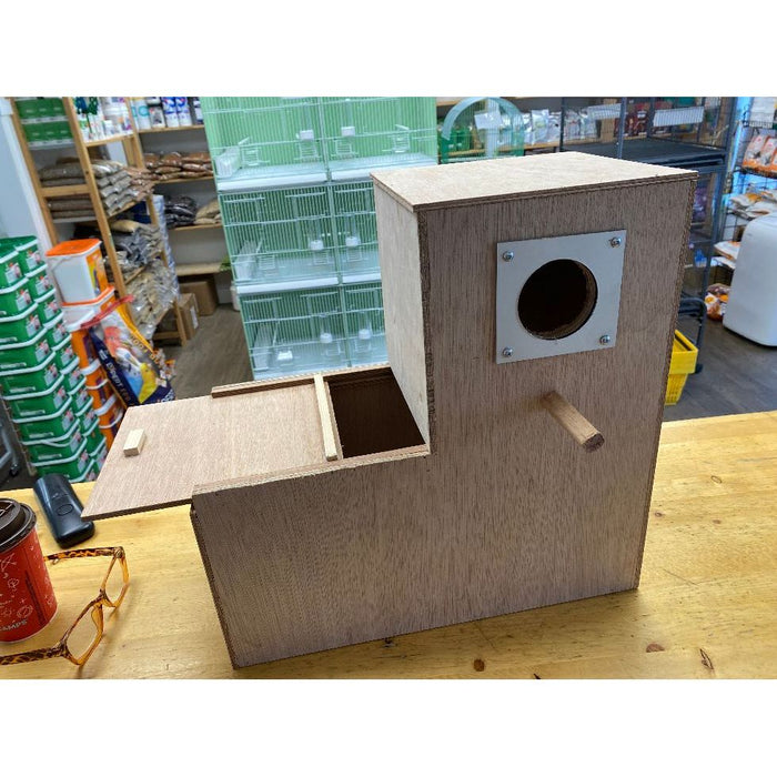 Breeding Box for small and medium parrots